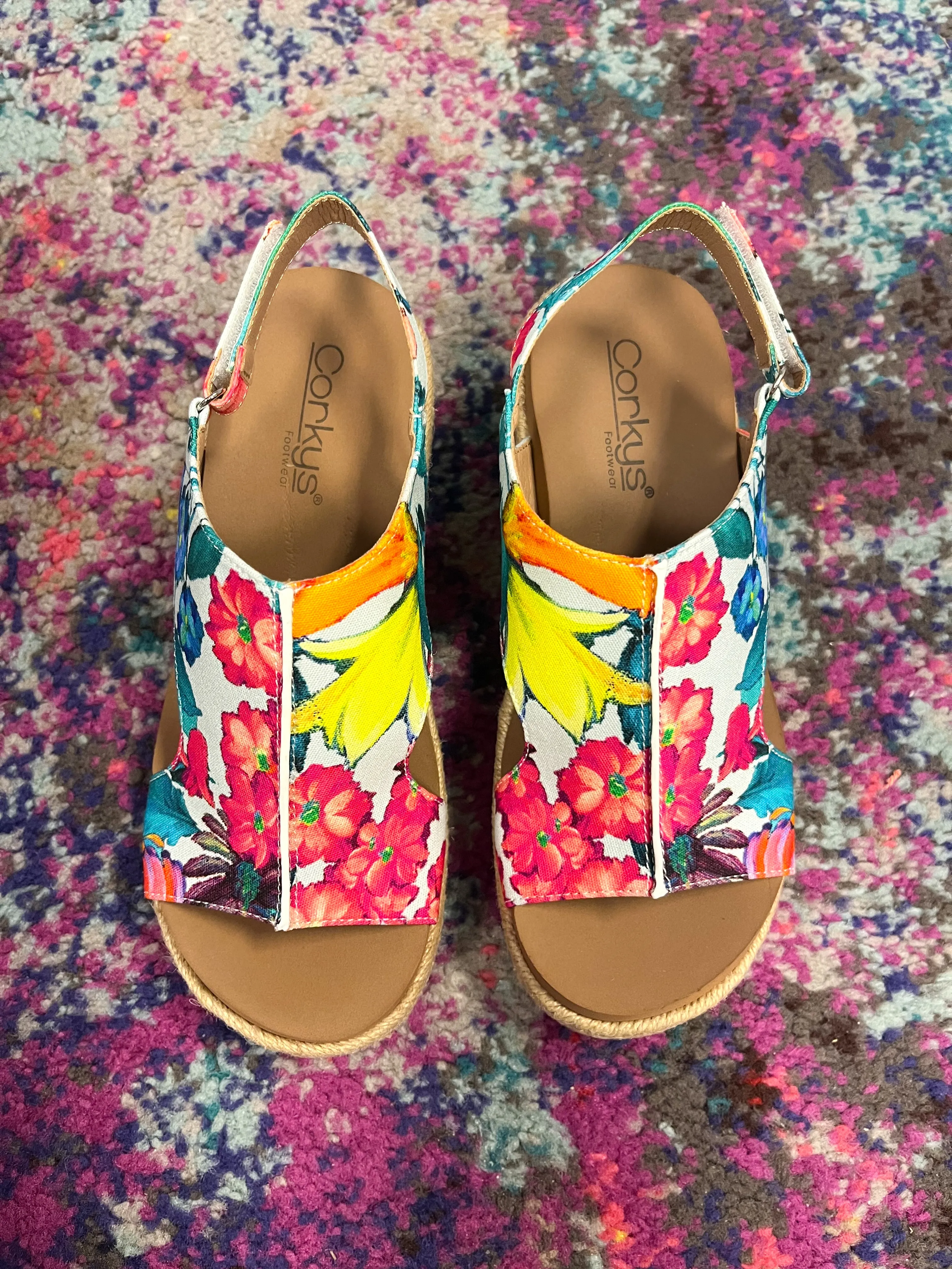 Corky's Carley Wedge White Multi Floral Jute
