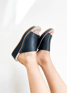 Dolce Vida Freta Wedge | Onyx