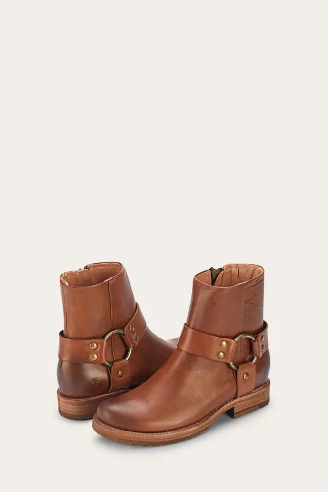 Frye  Women's 72493 Brown M