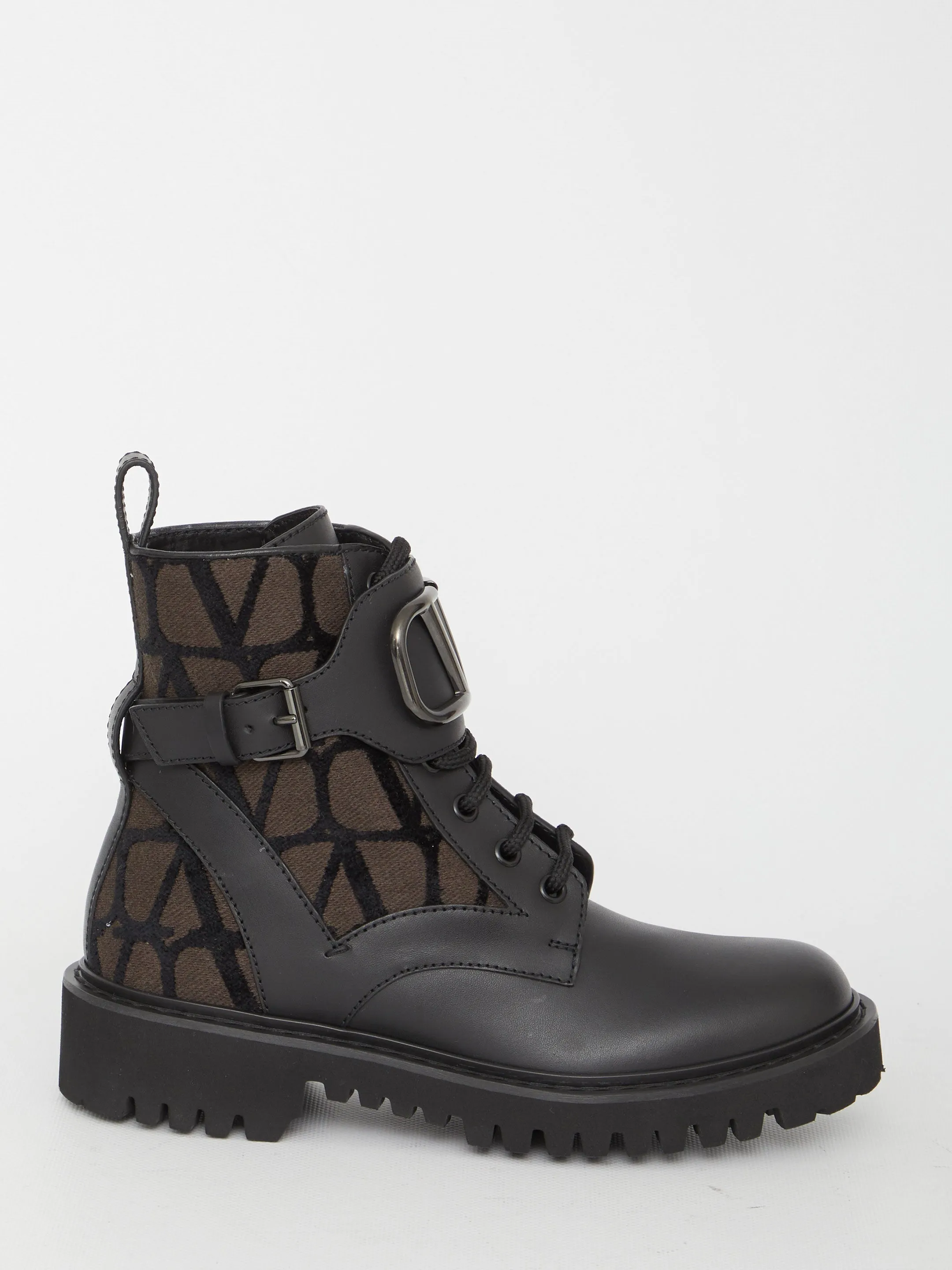 Valentino Garavani Vlogo Signature Combat Boots