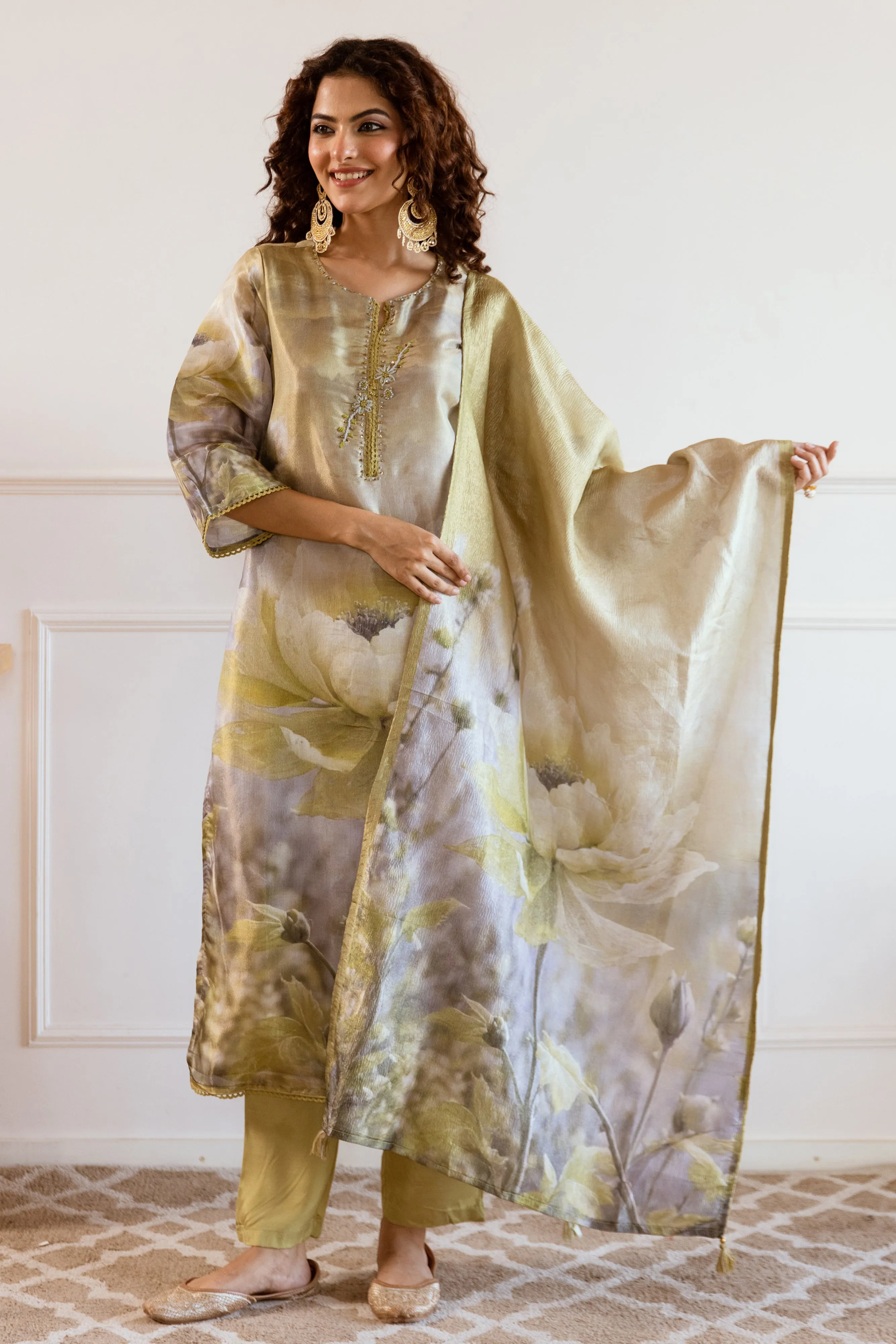 Women's Green: Grey Tissue Silk Kurta Pant and Dupatta Set